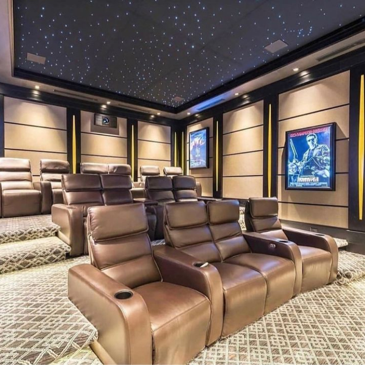 image of Recliner sofa 