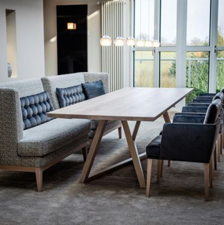 Dining Sofas For Hotels